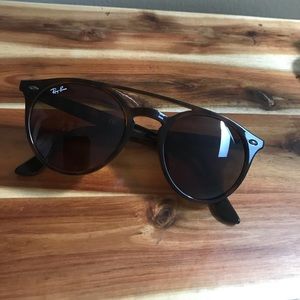 Authentic Tortoise Ray Bans ***never worn***!!!